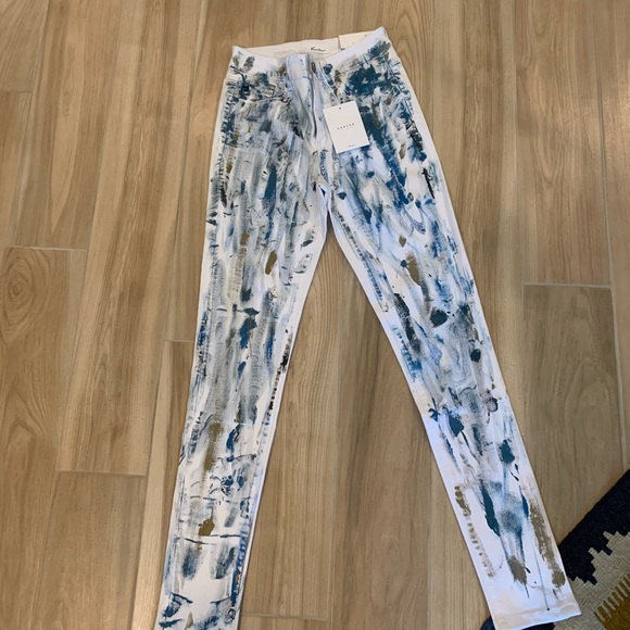 Hand painted jeans - Picture 1 of 4